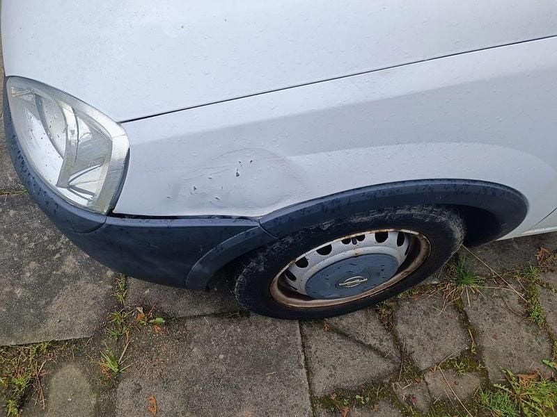 Gebraucht Opel Combo 75 PS (55 kW) 2009 Weiß Van / Kleinbus