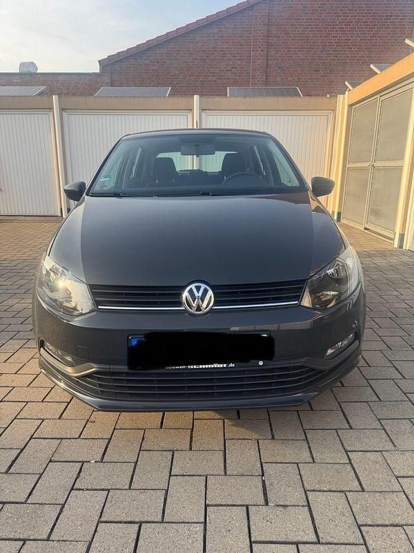 Gebraucht 2017 VW Polo Trendline Kleinwagen | 8.999 € (Superpreis) - Bild 1/4