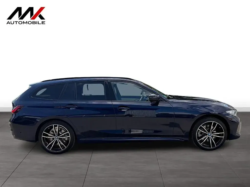 Gebraucht BMW 330 M Sport 184 PS (135 kW) 2024 Blau Limousine