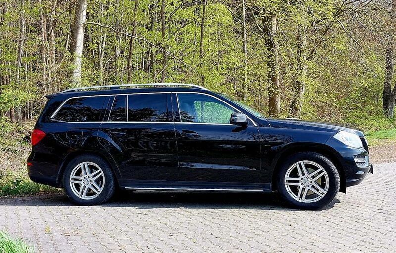 Schwarz Gebraucht 2015 Mercedes GL350 SUV | 32.500 € (Guter Preis) - Bild 1/4