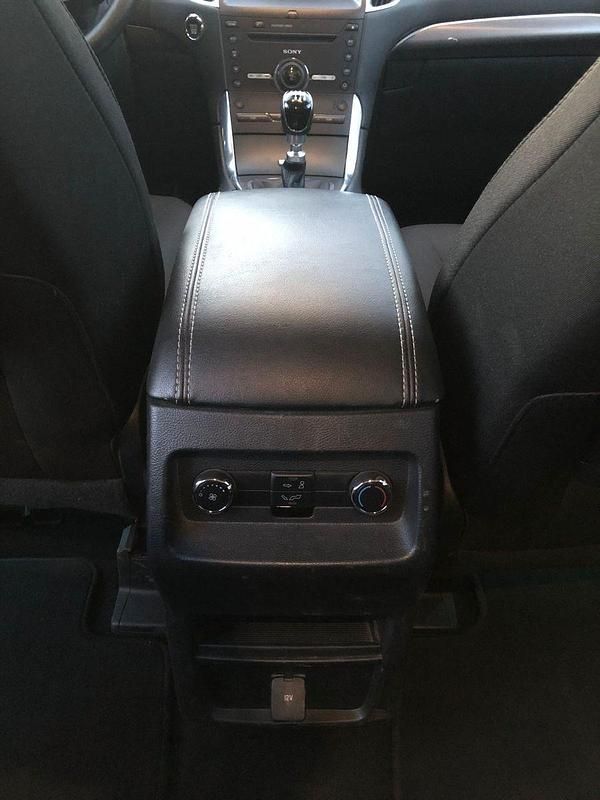 Gebraucht Ford Galaxy Titanium 150 PS (110 kW) 2016 Blau Van / Kleinbus