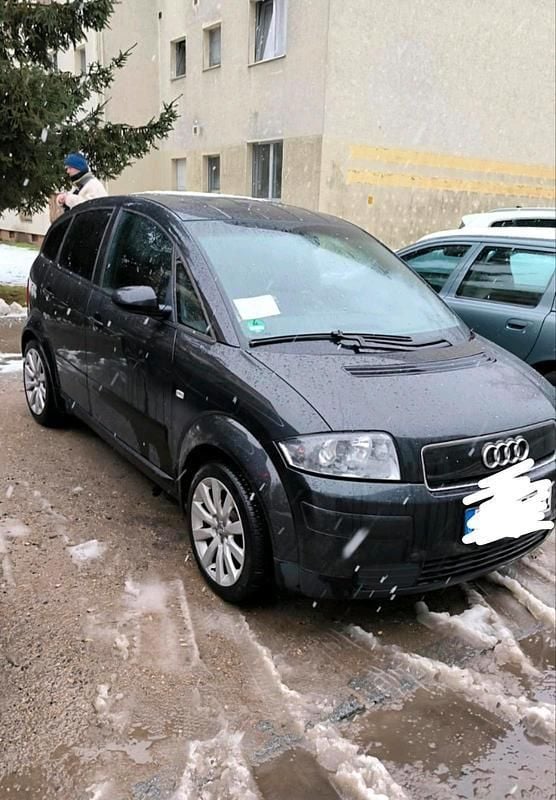 Schwarz Gebraucht 2003 Audi A2 Kleinwagen | 3.950 € (Fairer Preis) - Bild 1/3
