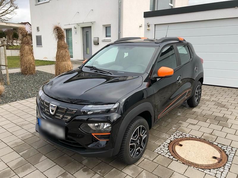 Usata Dacia Spring Comfort Plus 2022 Nero Utilitaria