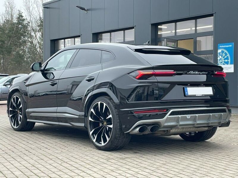 Gebraucht Lamborghini Urus 650 PS (478 kW) 2021 Schwarz metallic SUV