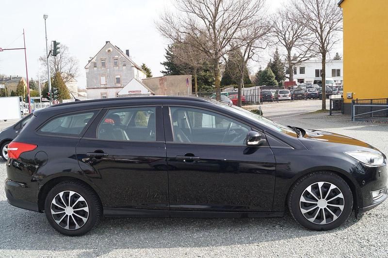 Gebraucht Ford Focus Business Edition 120 PS (88 kW) 2017 Schwarz Kombi