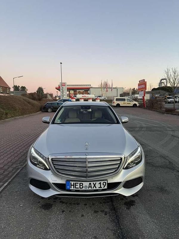 Silber Gebraucht 2016 Mercedes C250 Kombi | 12.000 € (Guter Preis) - Bild 1/4