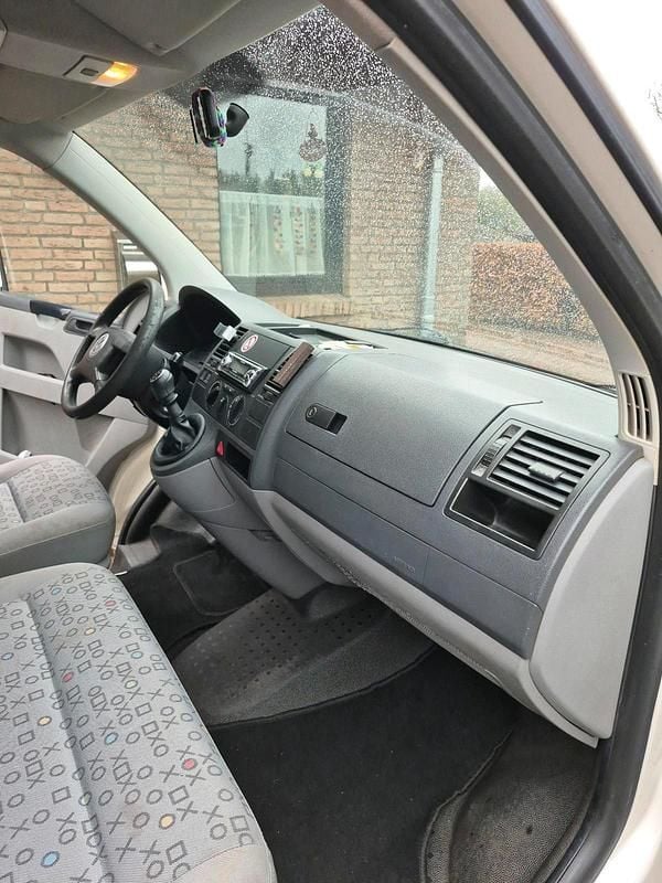 Weiß Gebraucht 2006 VW Transporter Van | 7.900 € - Bild 1/4