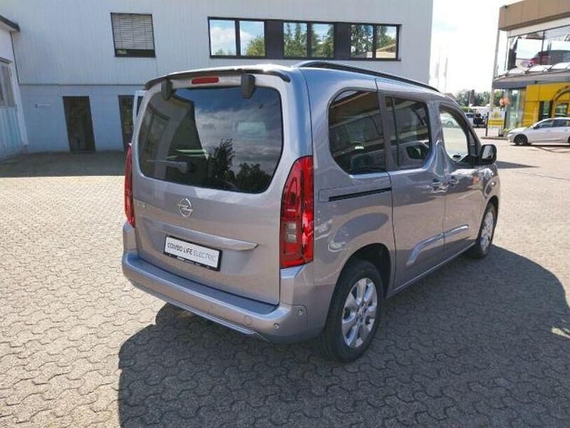 Gebraucht Opel Combo-e Life Ultimate 100 kW (136 PS) 2023 Quarz silber/kontrast grau Van / Kleinbus