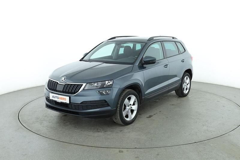 Grau Gebraucht 2019 Skoda Karoq Ambition SUV | 16.450 € (Fairer Preis) - Bild 1/3
