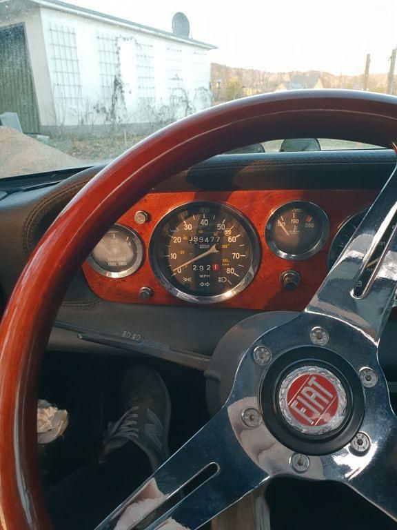 Grün Gebraucht 1982 Fiat 124 Spider Cabrio | 22.999 € - Bild 1/4