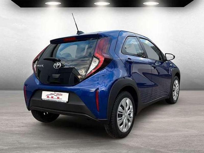 Gebraucht Toyota Aygo 72 PS (52 kW) 2024 Blau Kleinwagen