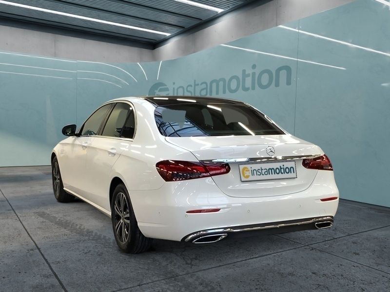 Gebraucht Mercedes E220 Avantgarde 200 PS (147 kW) 2023 Weiß Limousine