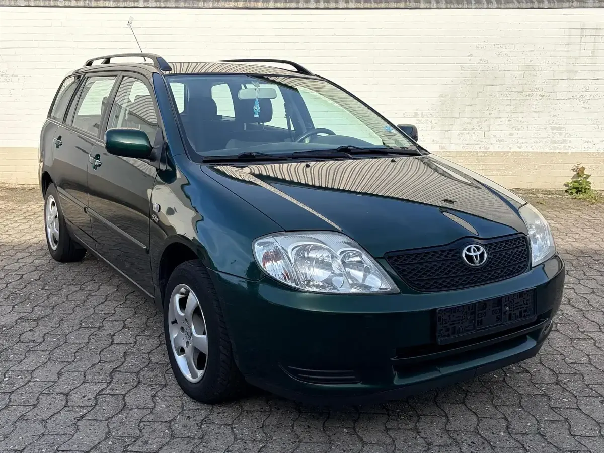 Gebraucht Toyota Corolla 90 PS (66 kW) 2002 Grün Kombi