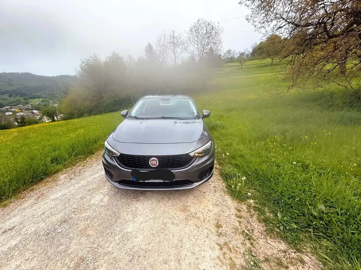 Gebraucht Fiat Tipo 95 PS (69 kW) 2019 Grau Kombi