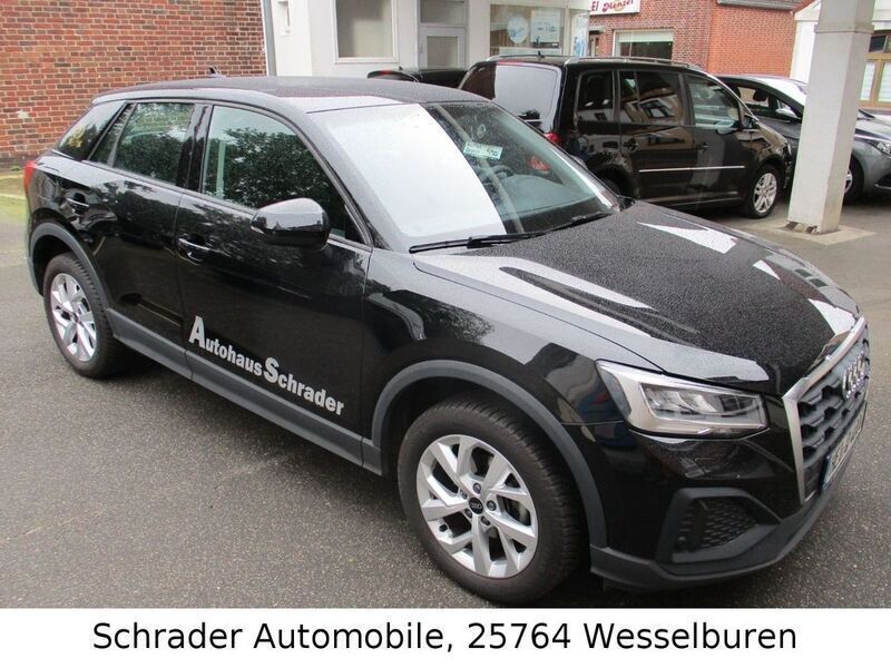 Mythosschwarz Gebraucht 2023 Audi Q2 SUV | 21.480 € (Fairer Preis) - Bild 1/4