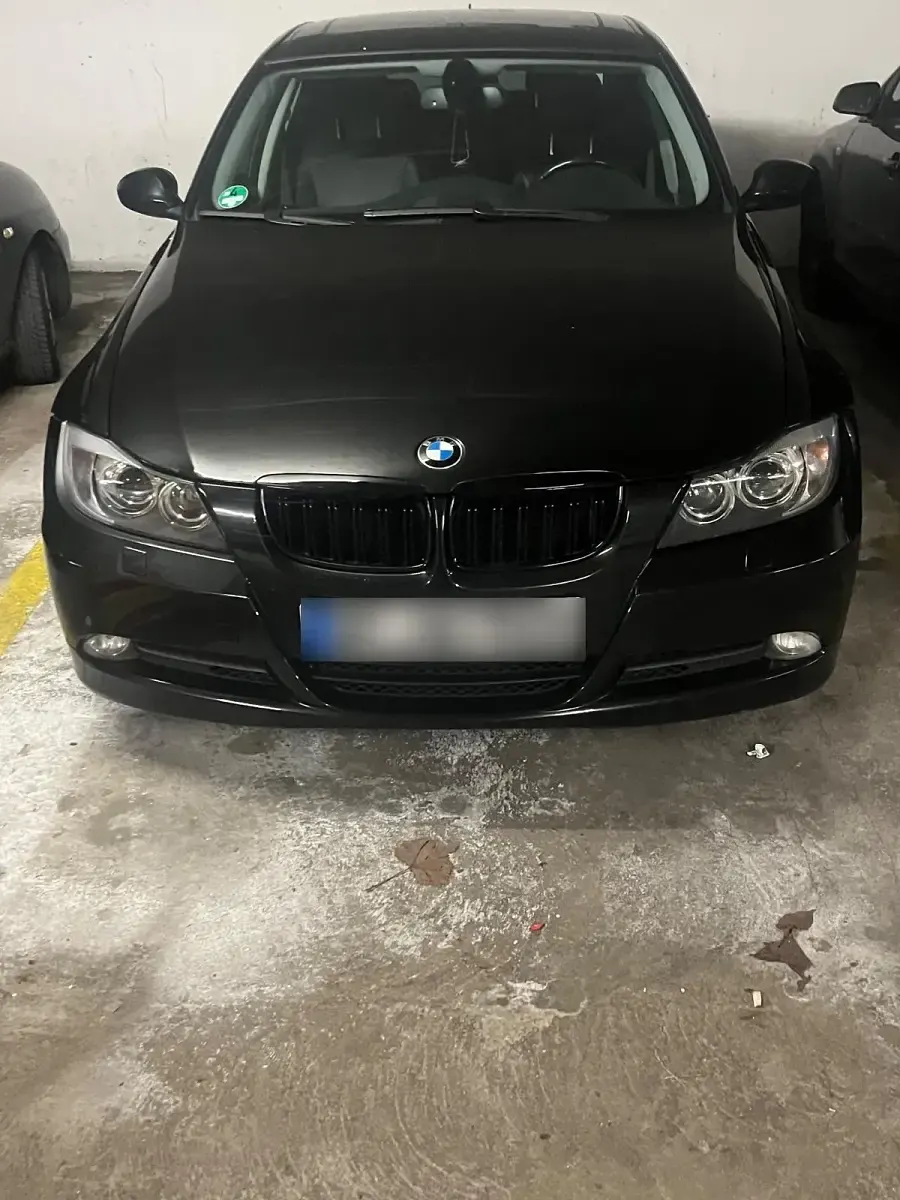 Usata BMW 325 218 CV (160 kW) 2007 Nero Berlina