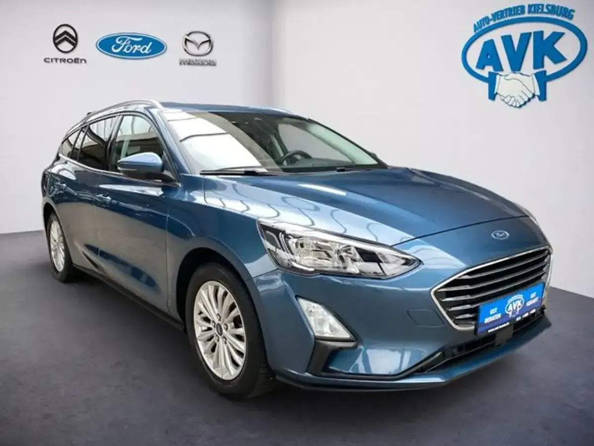 Second-hand Ford Focus Titanium 155 CP (114 kW) 2020 Albastru Hatchback