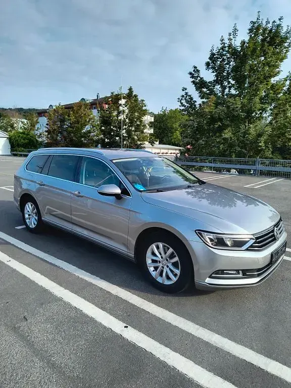 Gebraucht VW Passat Comfortline 150 PS (110 kW) 2015 Silber Kombi