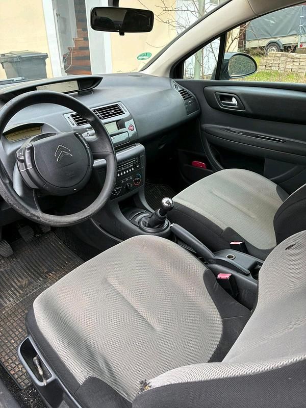 Gebraucht Citroën C4 85 PS (62 kW) 2005 Schwarz Limousine