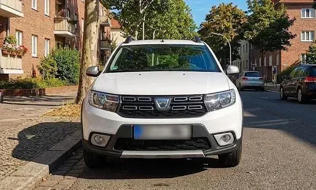 Gebraucht Dacia Sandero Stepway 73 PS (53 kW) 2019 Weiß Limousine