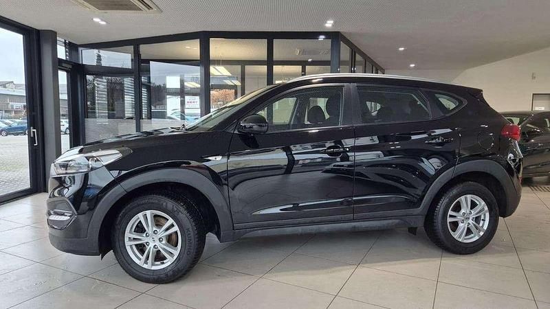 Second-hand Hyundai Tucson 132 CP (97 kW) 2018 Negru SUV