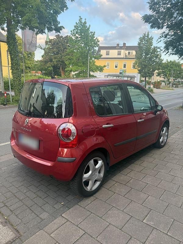 Second-hand Renault Modus 106 CP (77 kW) 2006 Roșu Monovolum
