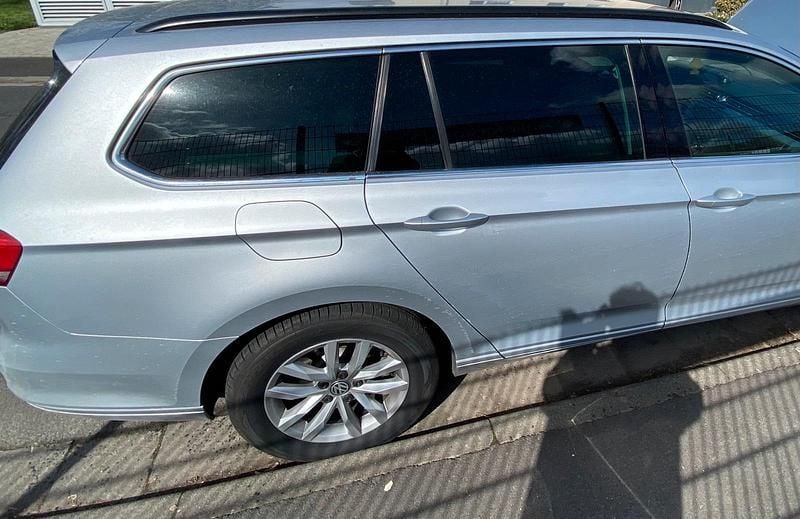 Gebraucht VW Passat 150 PS (110 kW) 2015 Grau Kombi