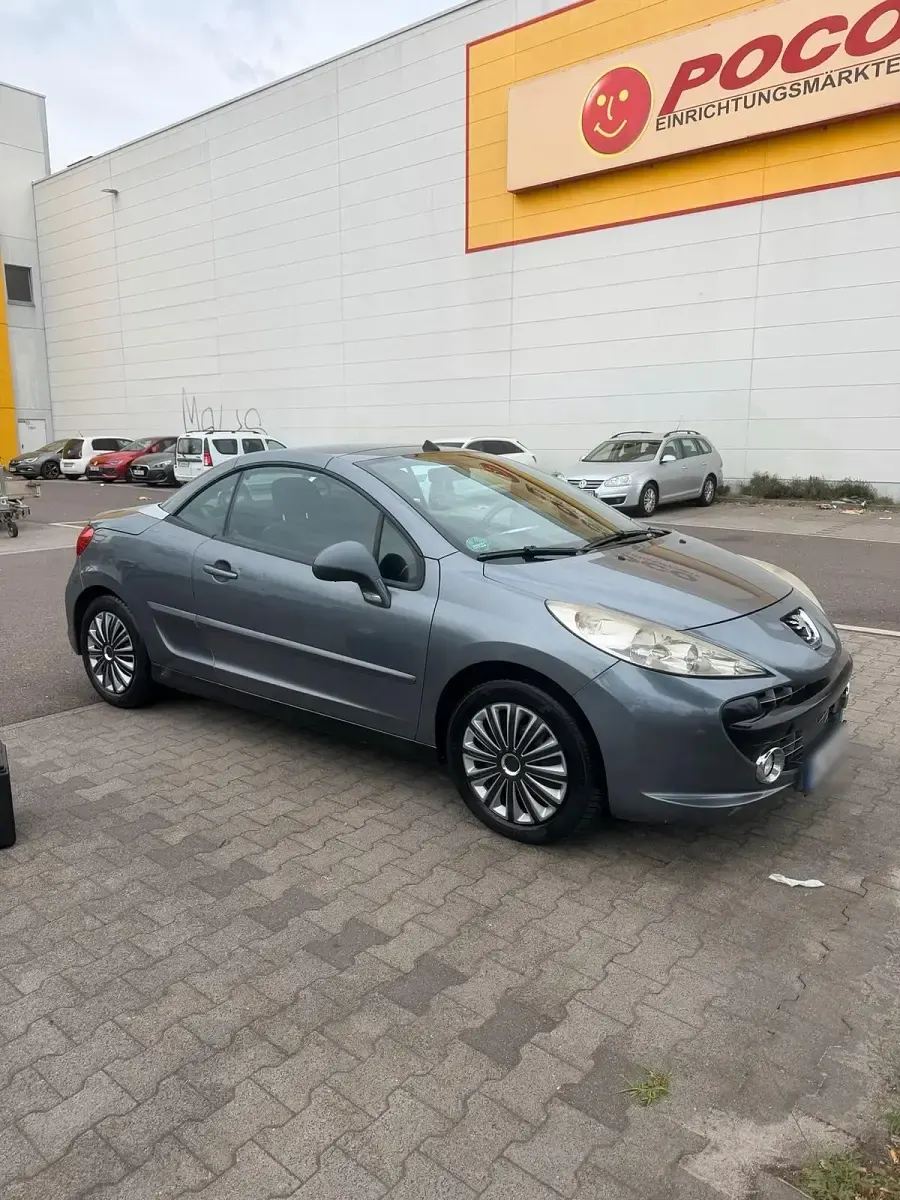 Gebraucht Peugeot 207 CC 110 PS (80 kW) 2009 Silber Cabrio