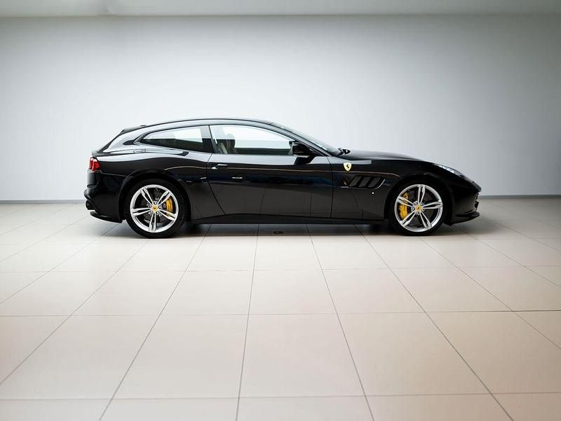 Gebraucht Ferrari GTC4Lusso 689 PS (506 kW) 2017 Schwarz Kombi