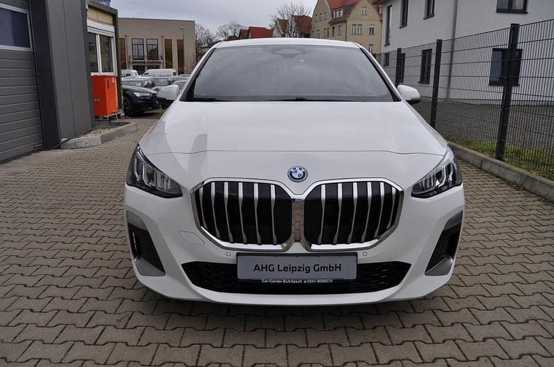 Gebraucht BMW 225 M Sport 245 PS (180 kW) 2022 Weiß Van / Kleinbus