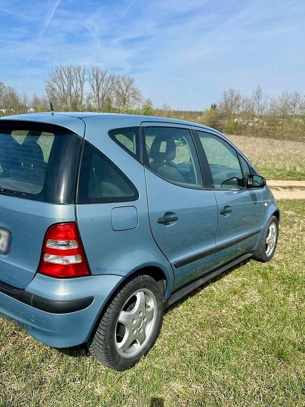 Gebraucht Mercedes A140 82 PS (60 kW) 2003 Blau Kleinwagen