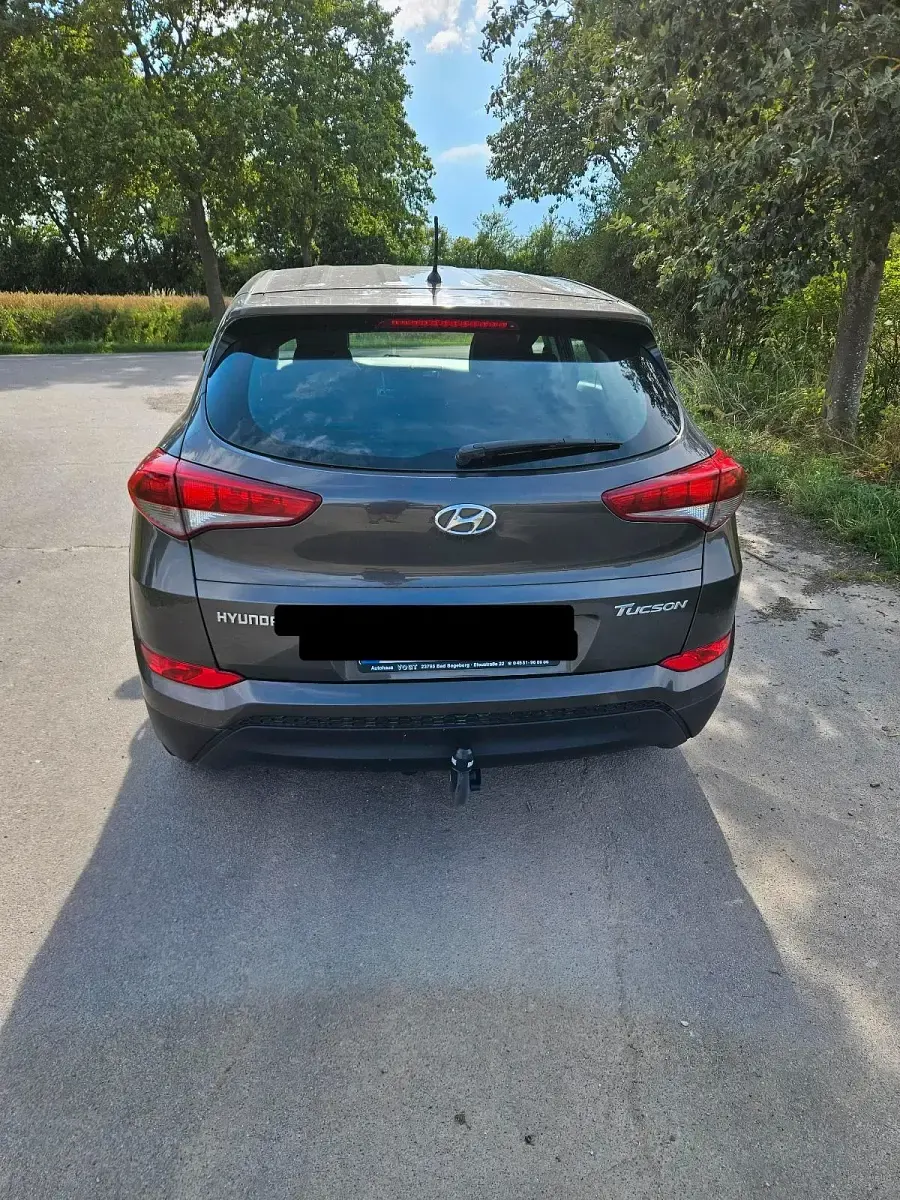 Gebraucht Hyundai Tucson 131 PS (96 kW) 2016 Braun SUV