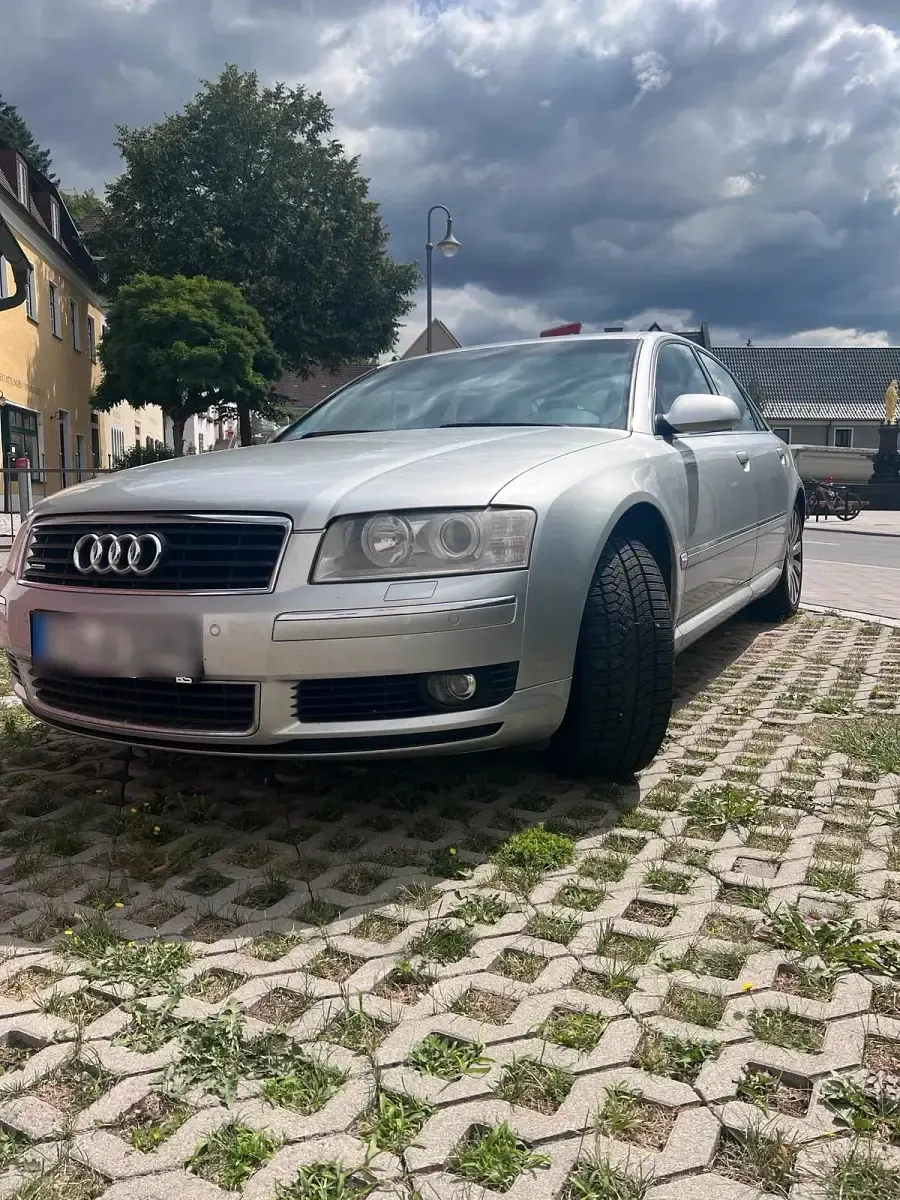 Gebraucht Audi A8 280 PS (205 kW) 2004 Silber Limousine