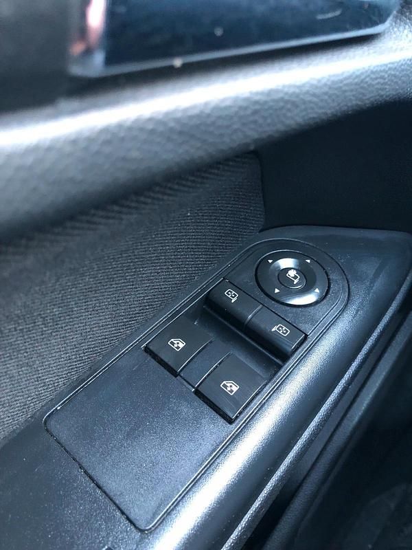 Gebraucht Opel Astra 116 PS (85 kW) 2009 Schwarz Kleinwagen