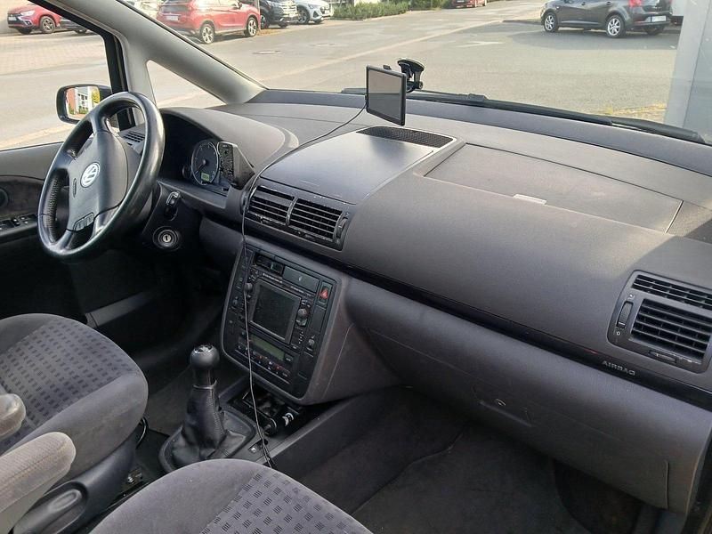 Gebraucht VW Sharan Highline 131 PS (96 kW) 2003 Schwarz Van / Kleinbus