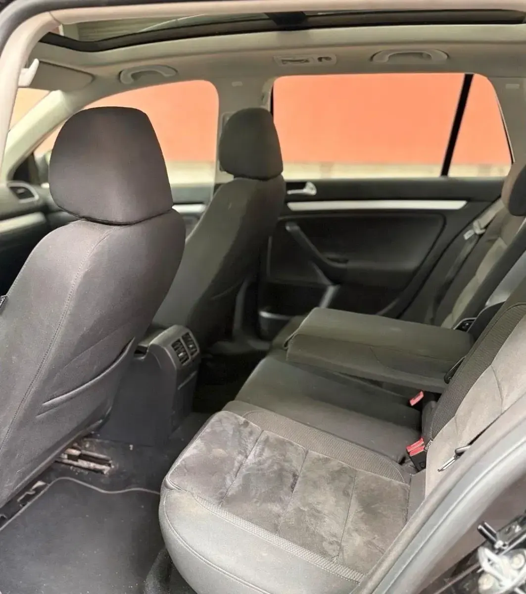 Gebraucht VW Golf VI Highline 105 PS (77 kW) 2011 Schwarz Kombi