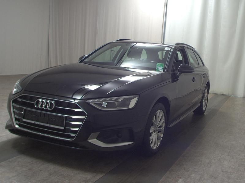Gebraucht Audi A4 Ambiente 163 PS (119 kW) 2022 Brillantschwarz Kombi