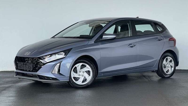 Blau Neu 2024 Hyundai i20 Comfort Kleinwagen | 19.970 € (Superpreis) - Bild 1/4