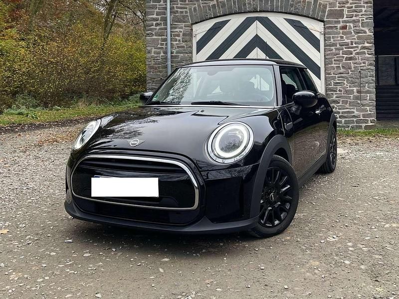 Schwarz Gebraucht 2021 Mini ONE Kleinwagen | 20.999 € (Etwas zu teuer) - Bild 1/4