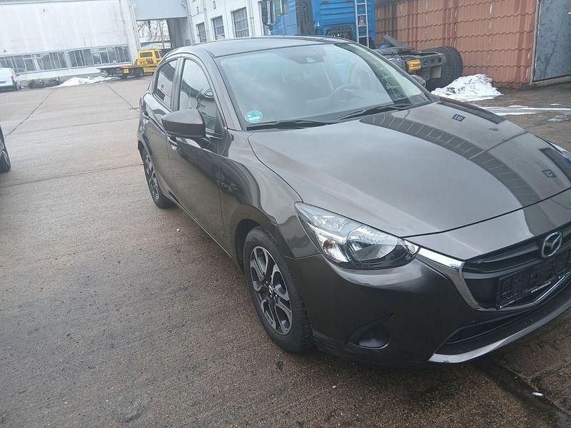 Gebraucht Mazda 2 Exclusive-Line 90 PS (66 kW) 2017 Braun Limousine