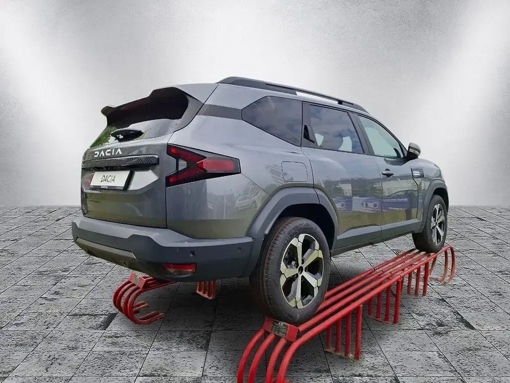 Neu Dacia Bigster Journey 140 PS (102 kW) 2026 Grau SUV