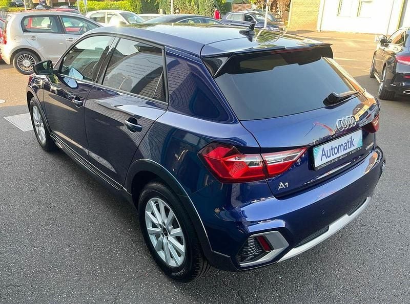 Gebraucht Audi A1 Sport 110 PS (80 kW) 2024 Blau SUV