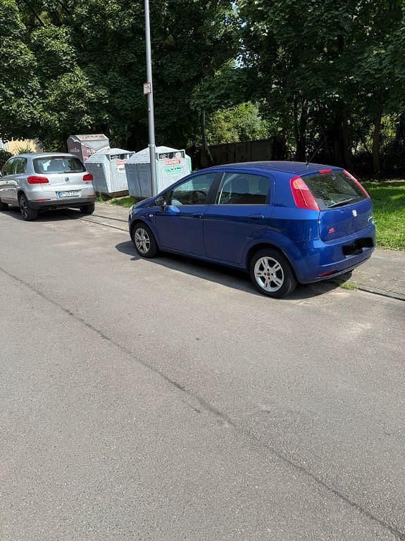 Blau Gebraucht 2009 Fiat Punto Dynamic Kleinwagen | 2.300 € (Fairer Preis) - Bild 1/4