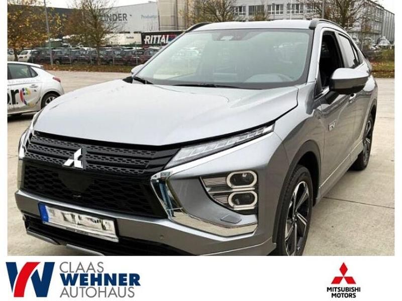 Platinumgrau (m) Gebraucht 2022 Mitsubishi Eclipse Plus SUV | 27.900 € - Bild 1/4