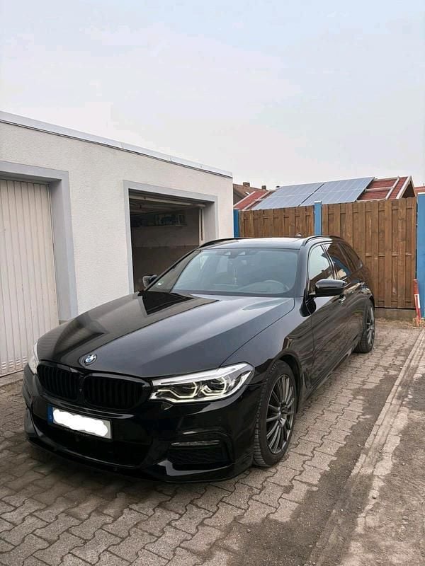 Gebraucht BMW 530 M Performance 265 PS (194 kW) 2017 Schwarz Kombi