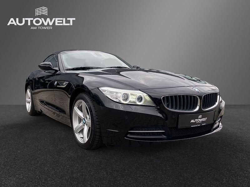 Schwarz Gebraucht 2013 BMW Z4 Comfort Edition Cabrio | 17.980 € (Fairer Preis) - Bild 1/4