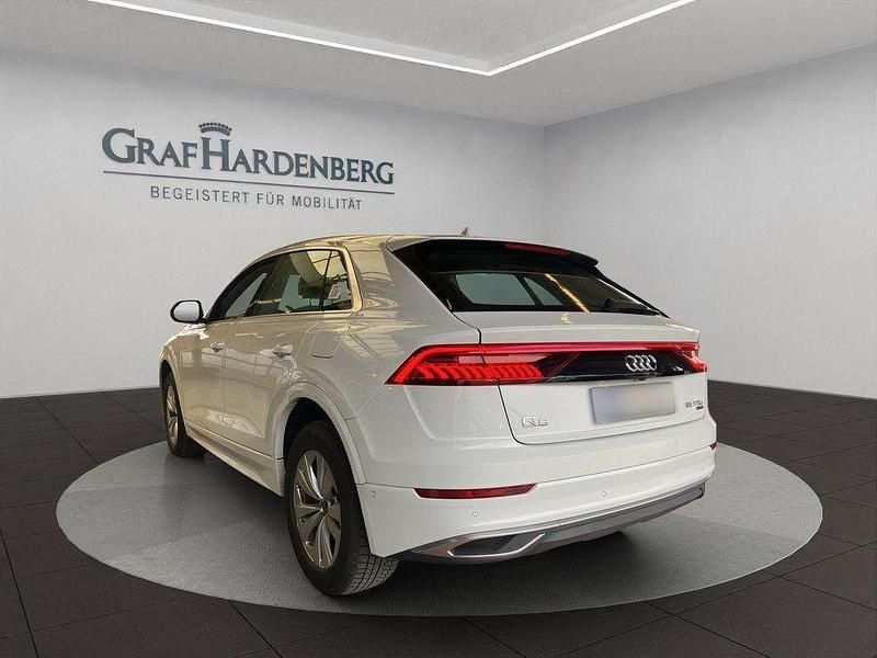 Gebraucht Audi Q8 Ambiente 381 PS (280 kW) 2023 Weiss SUV