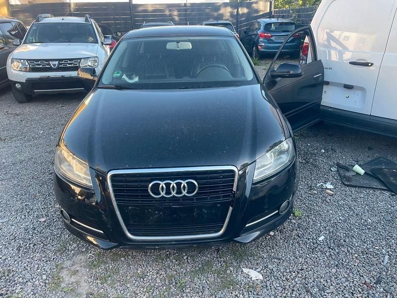 Schwarz Gebraucht 2011 Audi A3 Ambiente Limousine | 2.699 € (Superpreis) - Bild 1/4