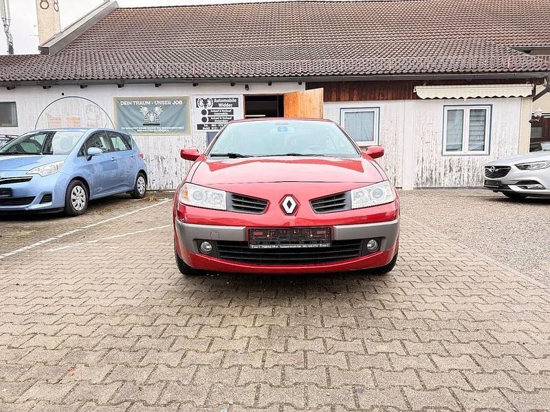 Gebraucht Renault Mégane Cabriolet Dynamique 111 PS (81 kW) 2007 Rot Cabrio
