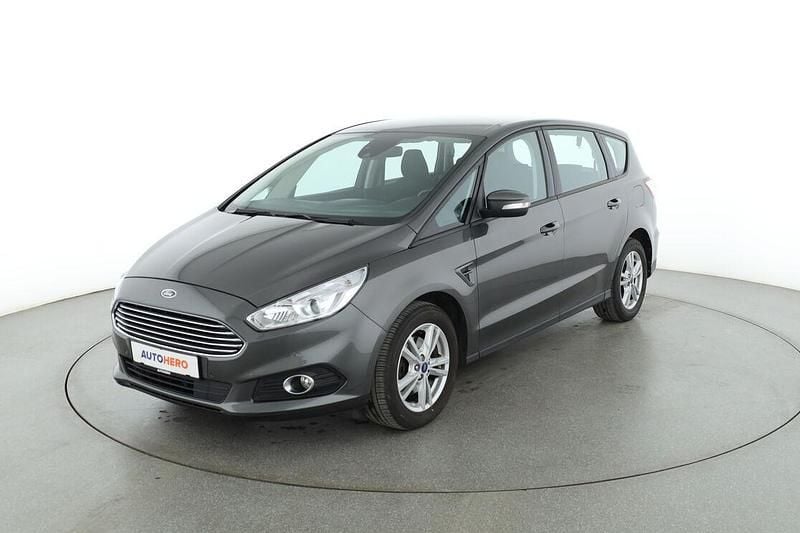 Grau Gebraucht 2019 Ford S-MAX Business Edition Van / Kleinbus | 18.320 € (Guter Preis) - Bild 1/3